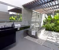 Villa Issi, Guest Bathroom