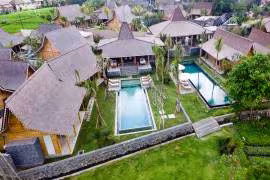 8 Chambres Villa Mannao à Seminyak